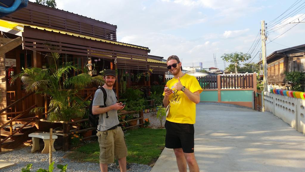 Happy Pensión Bungalow Sukhothai Exterior foto
